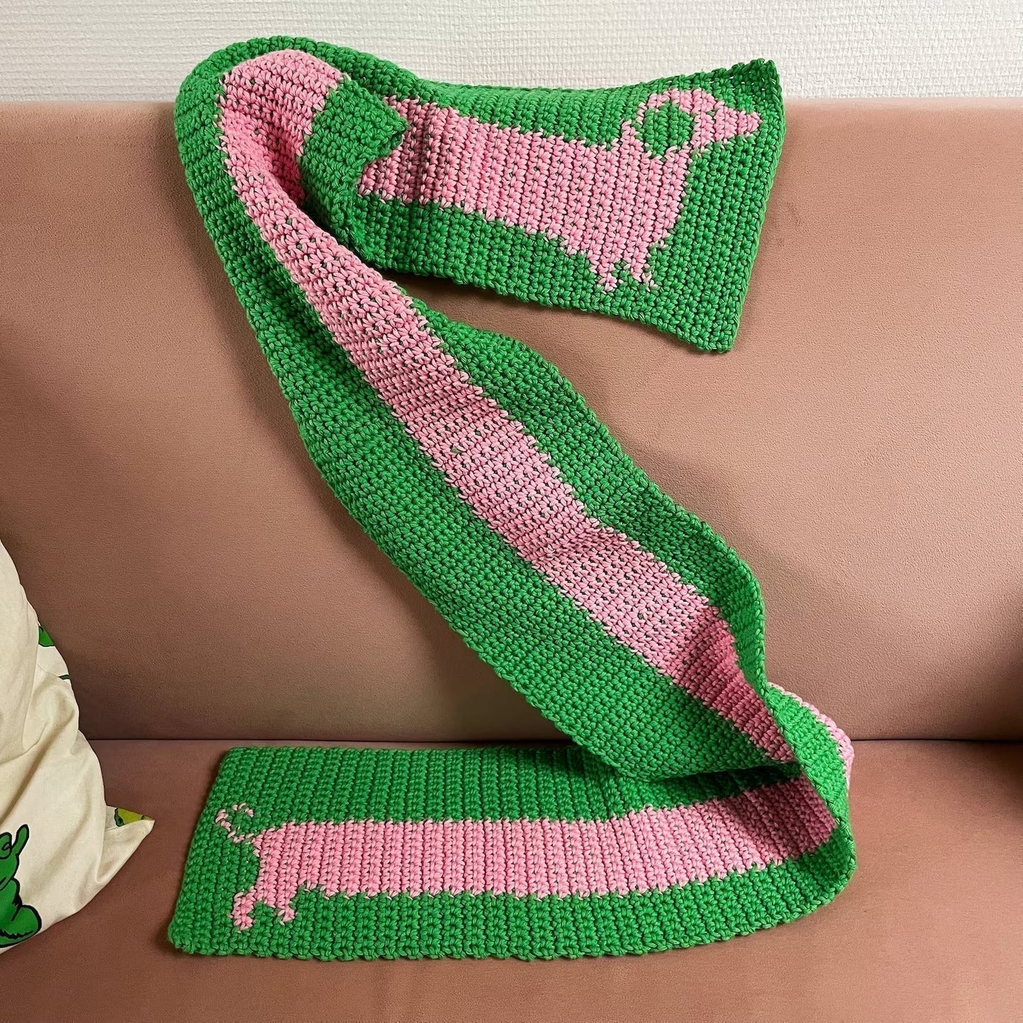 Cute Sausage Dog Scarf Crochet Pattern